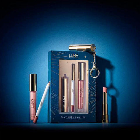 Luna By Lisa Pout & Go Gift Set